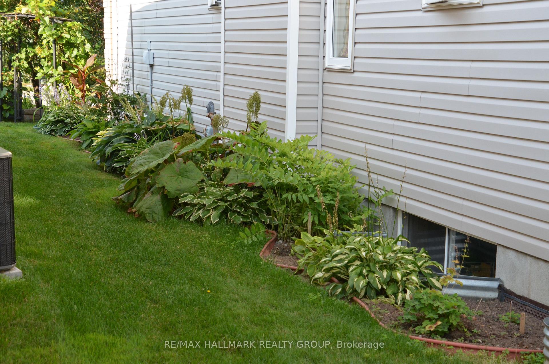 Photo 50 of 38 Melville Road E, Arnprior — HOMEH