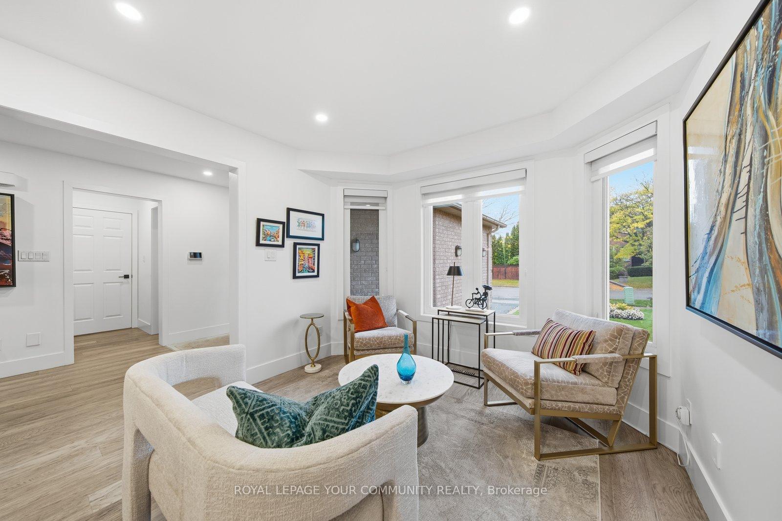 Photo 8 of 15 Redondo Drive, Vaughan, Beverley Glen — HOMEH