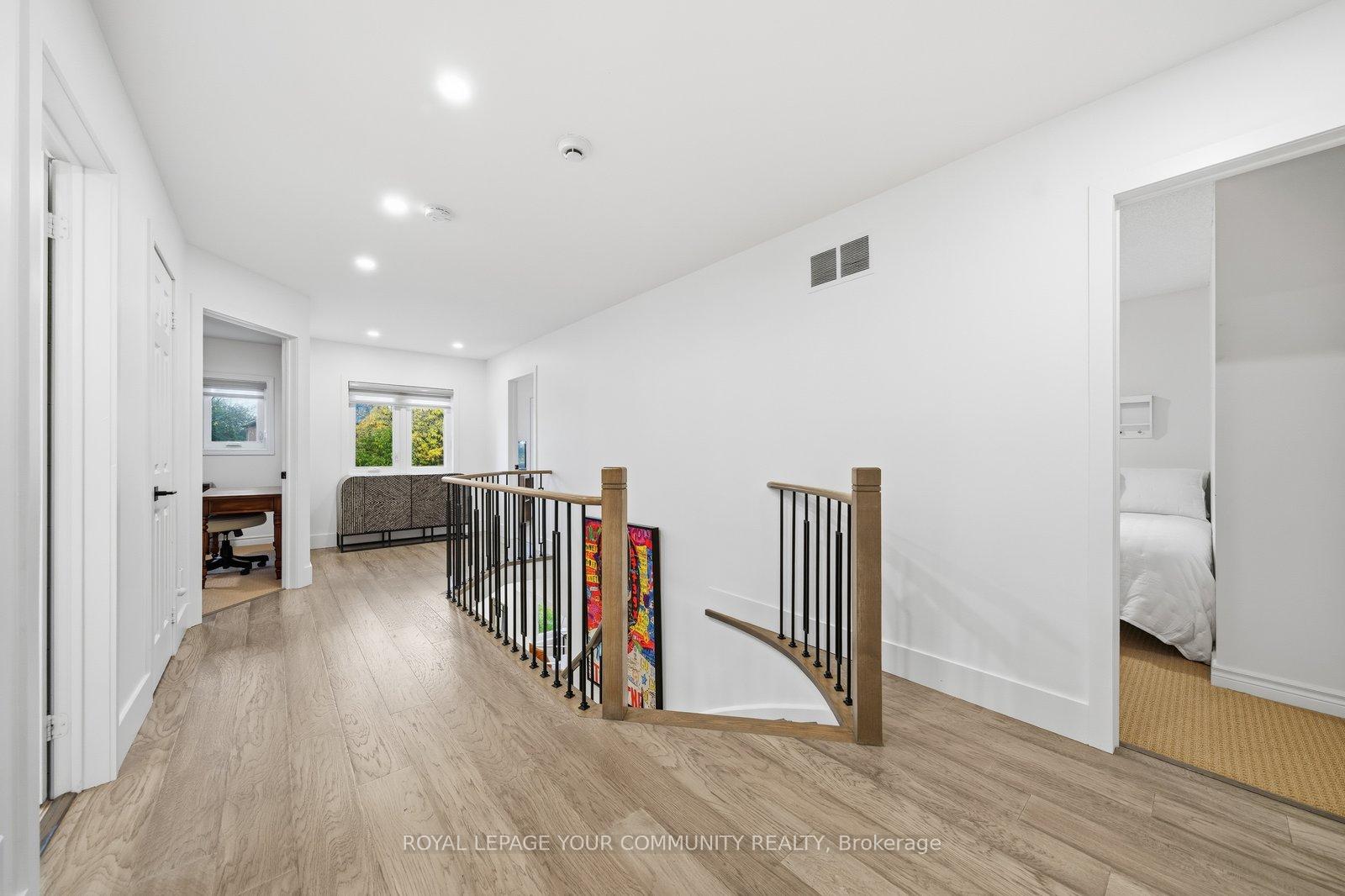 Photo 26 of 15 Redondo Drive, Vaughan, Beverley Glen — HOMEH