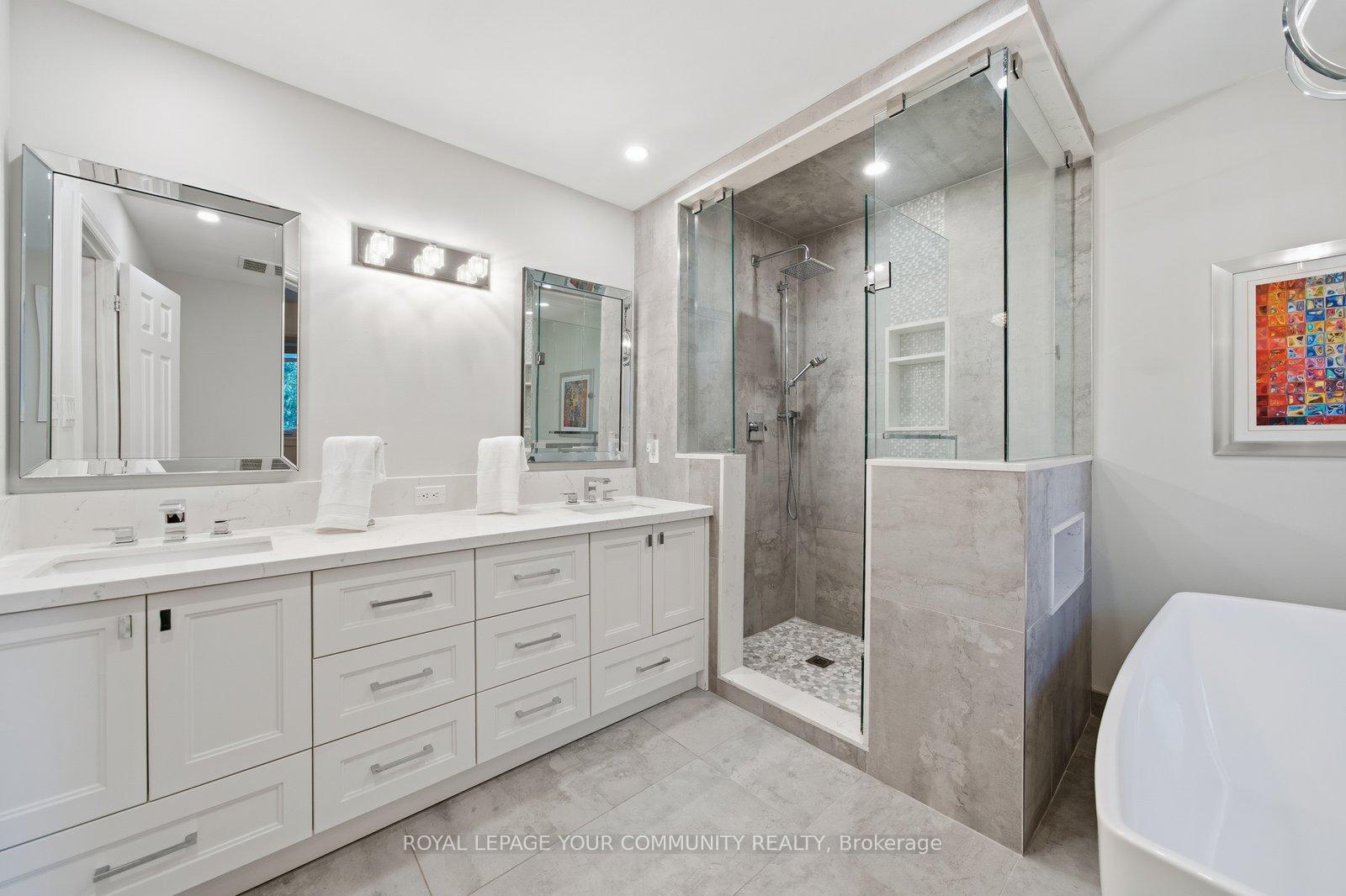 Photo 31 of 15 Redondo Drive, Vaughan, Beverley Glen — HOMEH