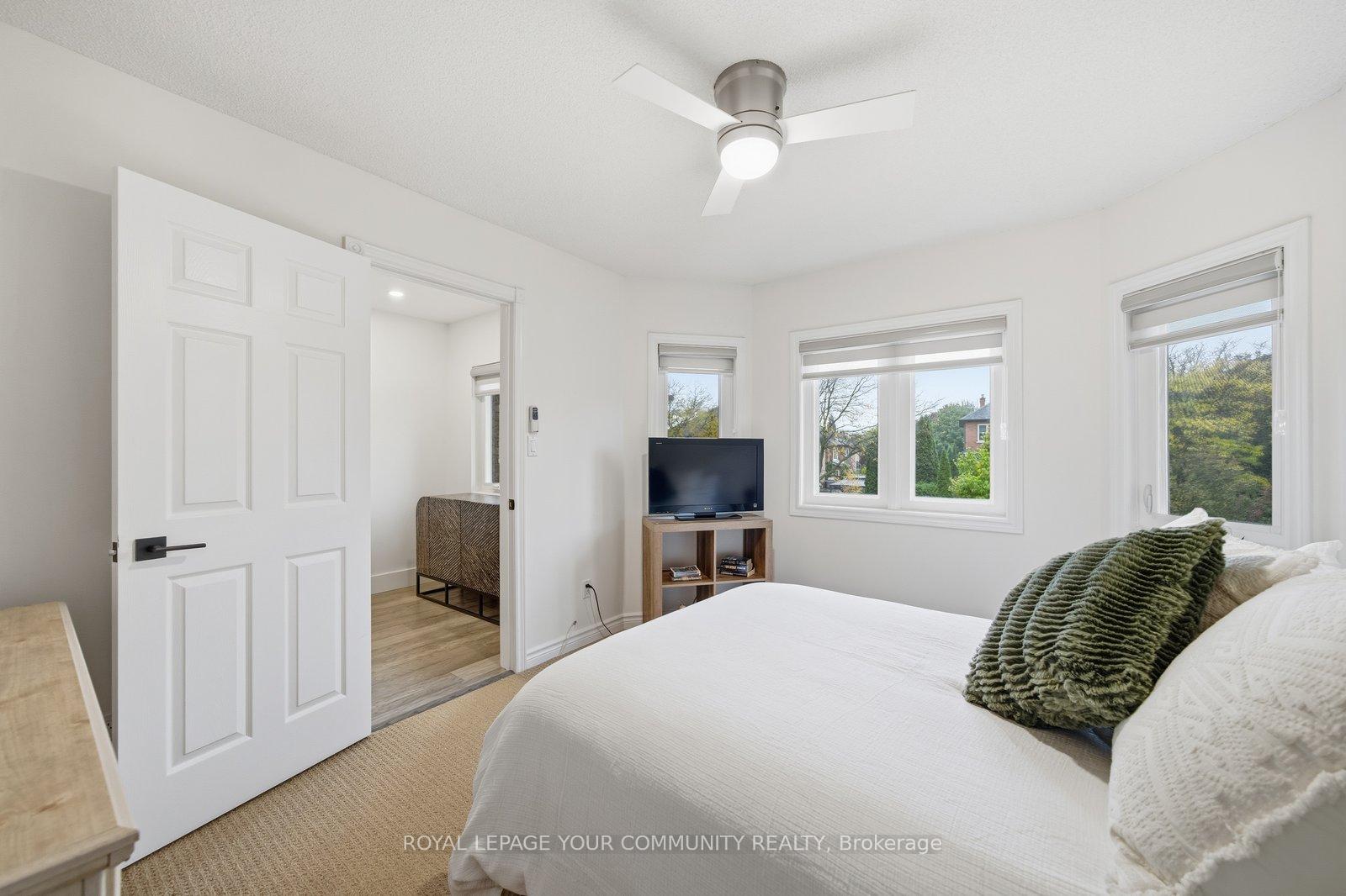Photo 34 of 15 Redondo Drive, Vaughan, Beverley Glen — HOMEH