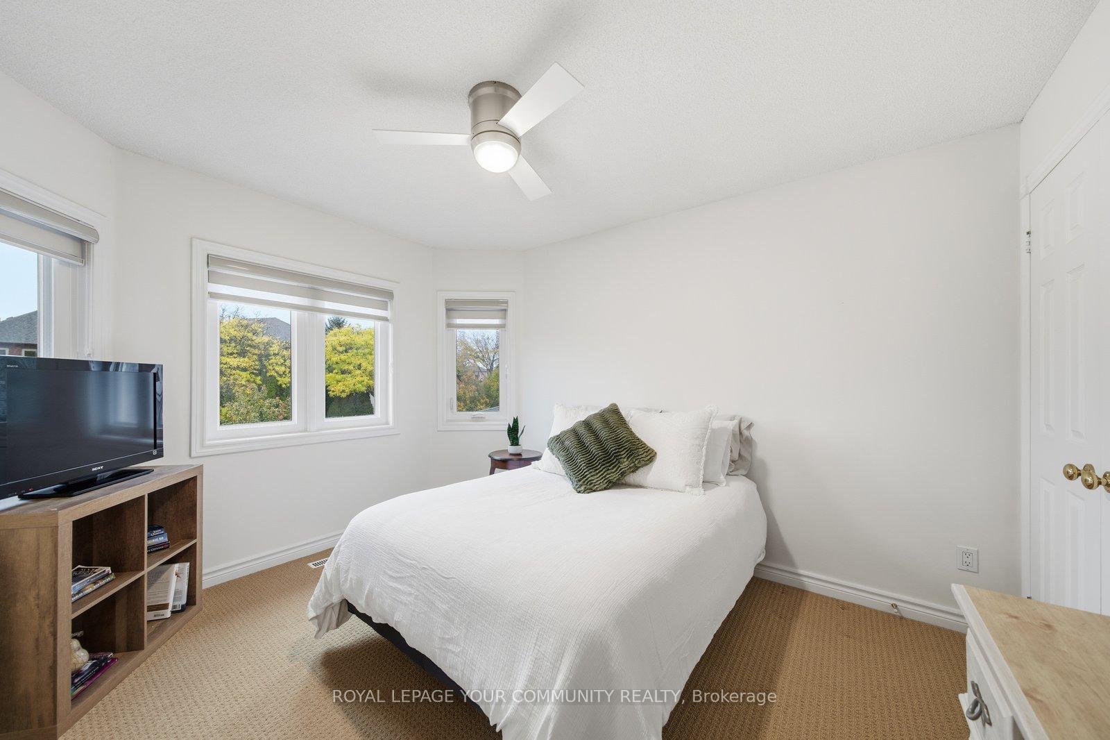 Photo 35 of 15 Redondo Drive, Vaughan, Beverley Glen — HOMEH