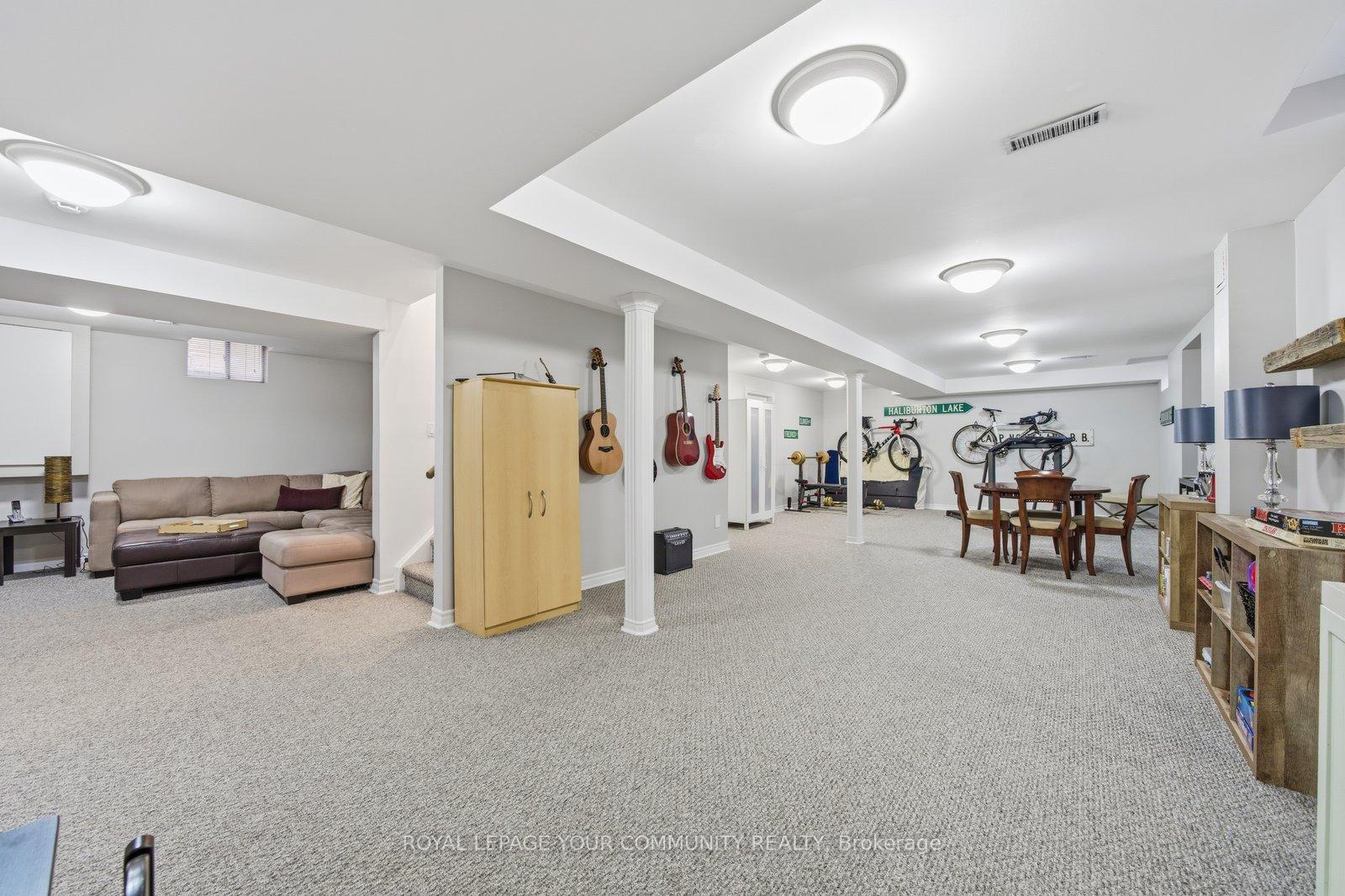 Photo 37 of 15 Redondo Drive, Vaughan, Beverley Glen — HOMEH