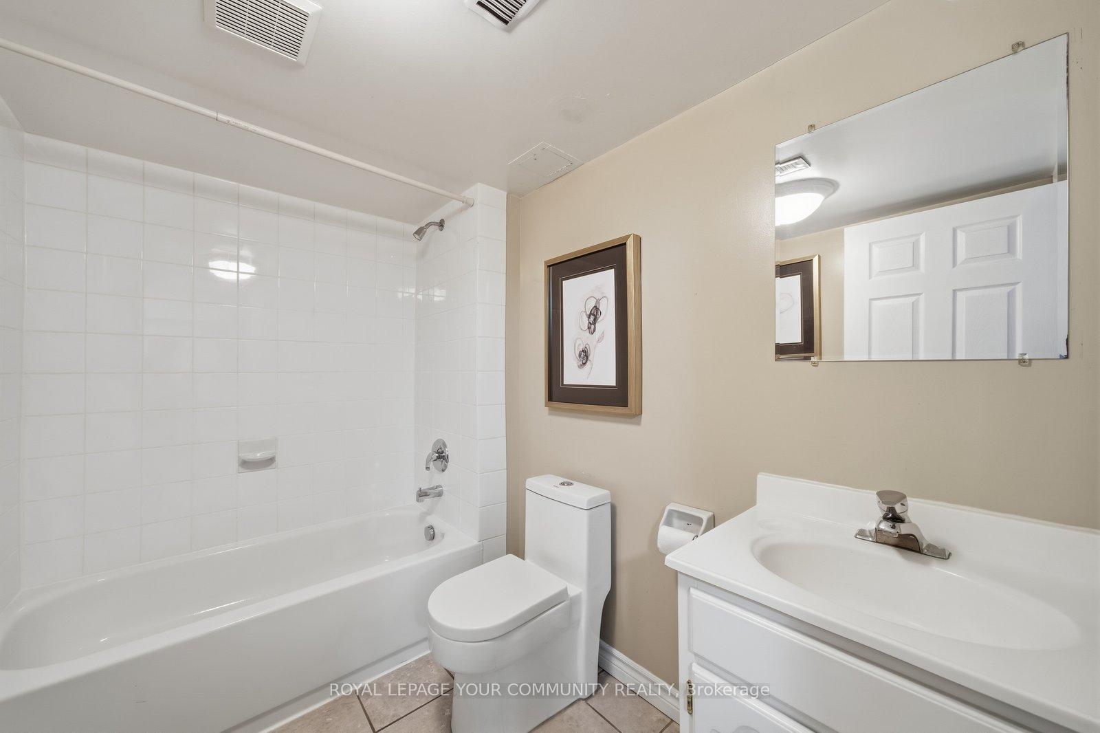 Photo 38 of 15 Redondo Drive, Vaughan, Beverley Glen — HOMEH