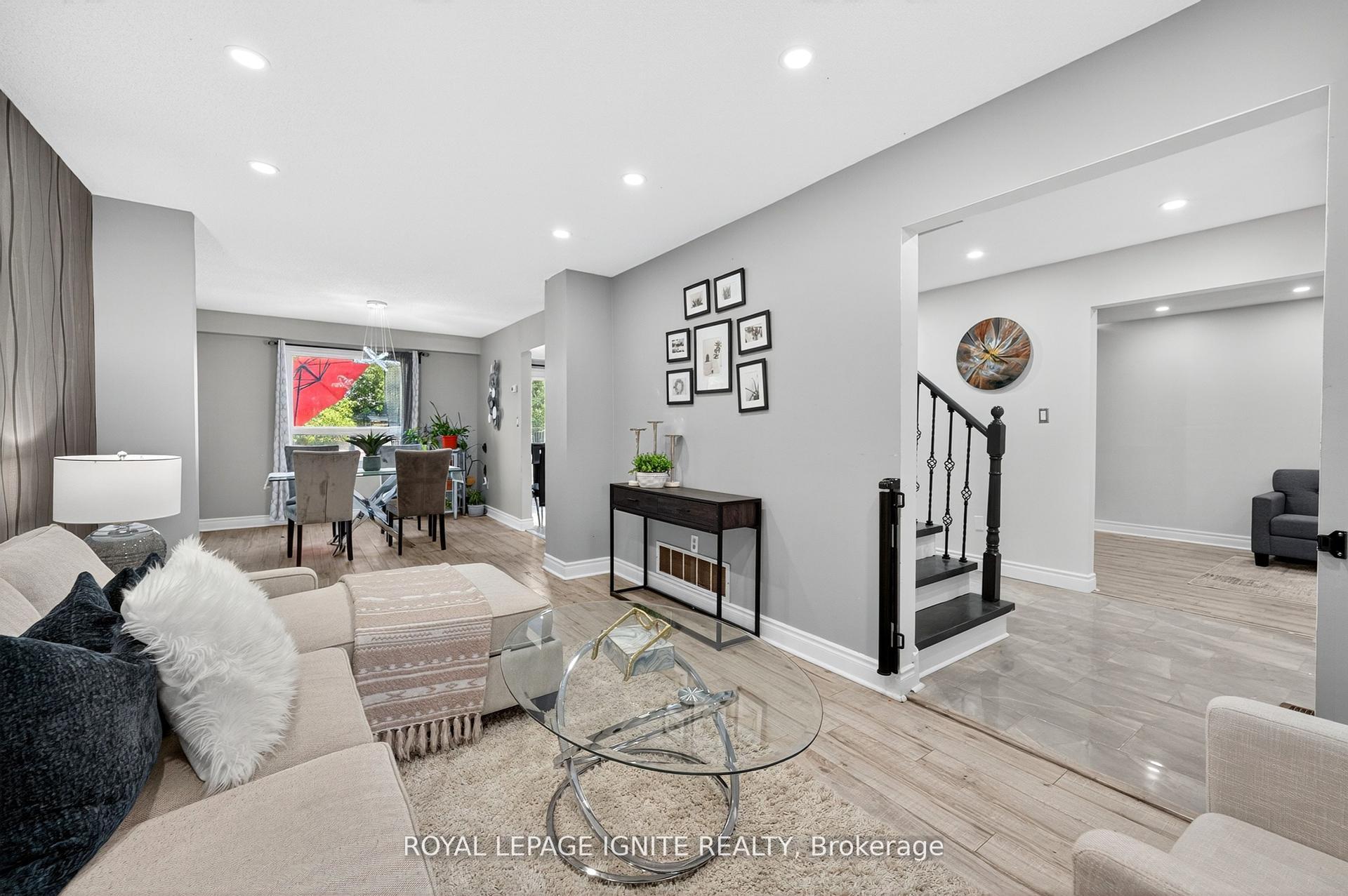 Photo 5 of 7 Ducatel Crescent, Ajax, Central — HOMEH