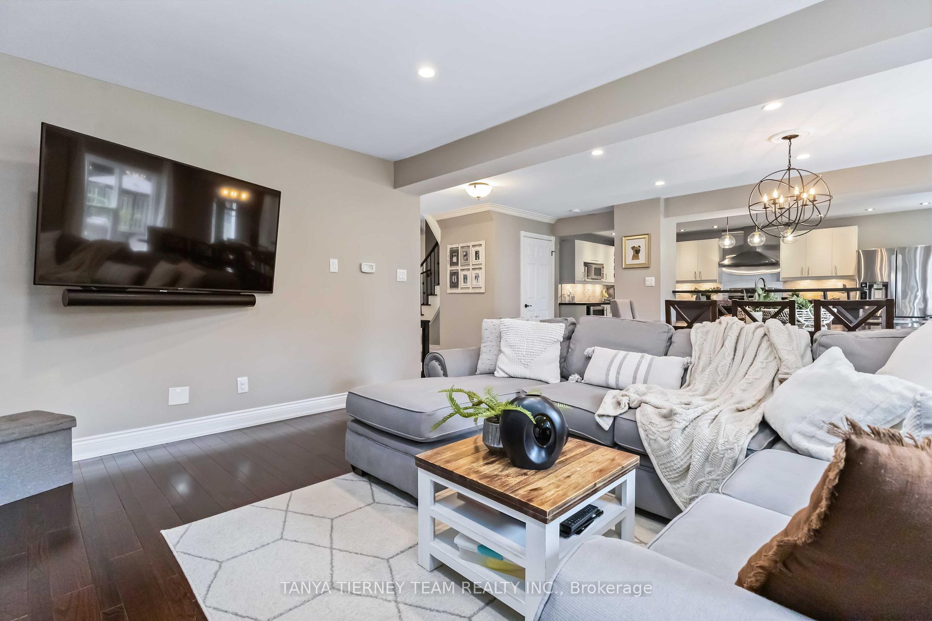 Photo 13 of 8 Gowan Drive, Whitby, Lynde Creek — HOMEH