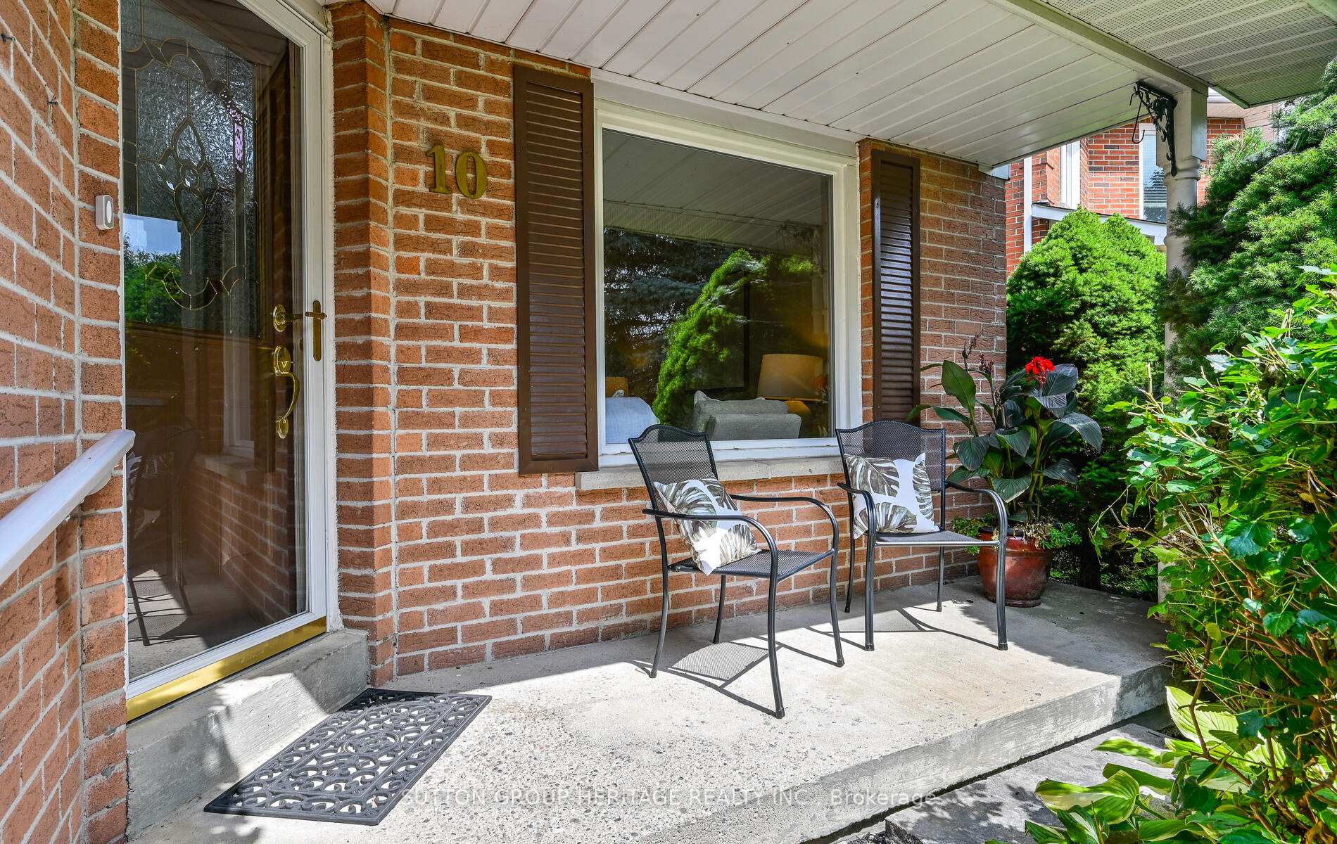 Photo 3 of 10 Plowman Drive, Ajax, Central — HOMEH