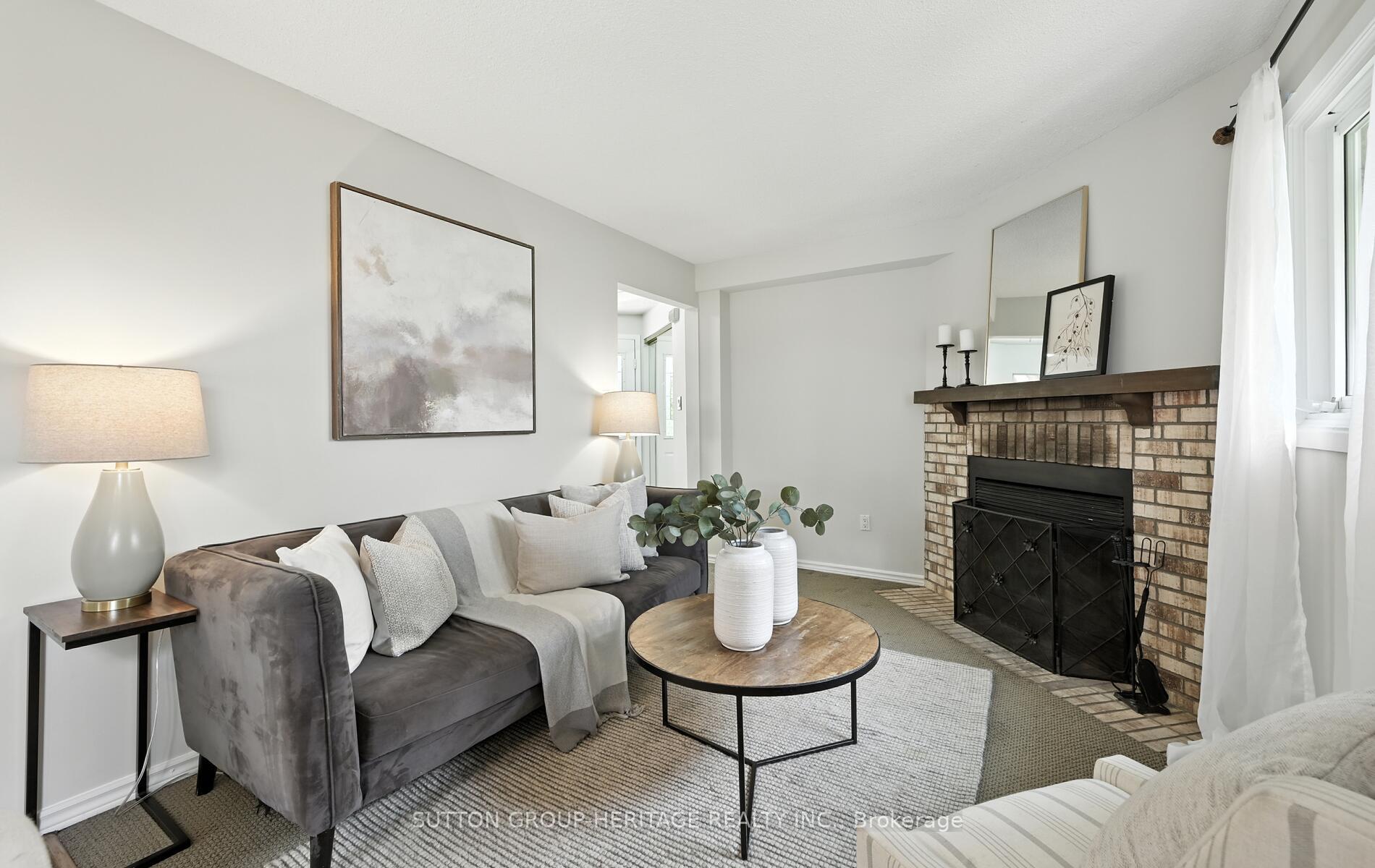 Photo 8 of 10 Plowman Drive, Ajax, Central — HOMEH