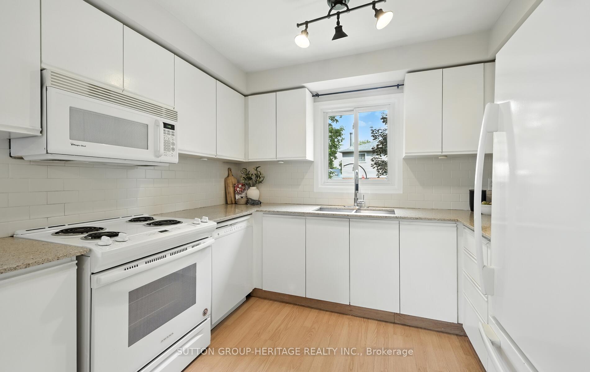 Photo 11 of 10 Plowman Drive, Ajax, Central — HOMEH
