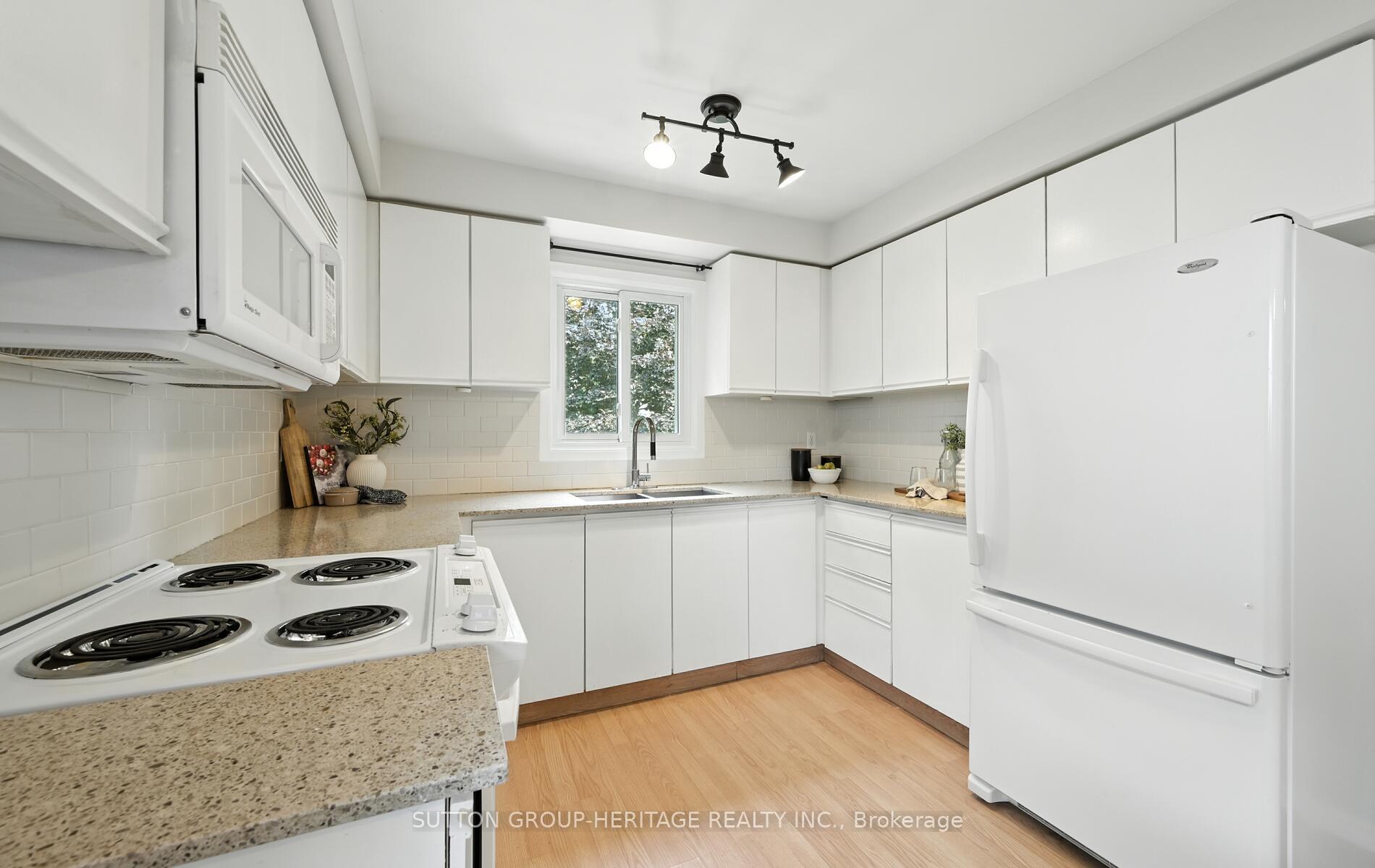 Photo 13 of 10 Plowman Drive, Ajax, Central — HOMEH