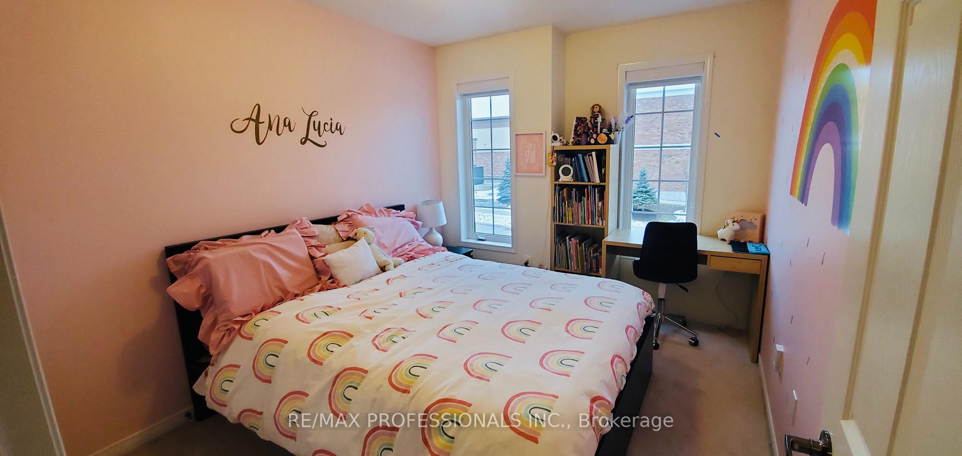 Photo 8 of 28 Laramie Crescent, Vaughan, Patterson — HOMEH