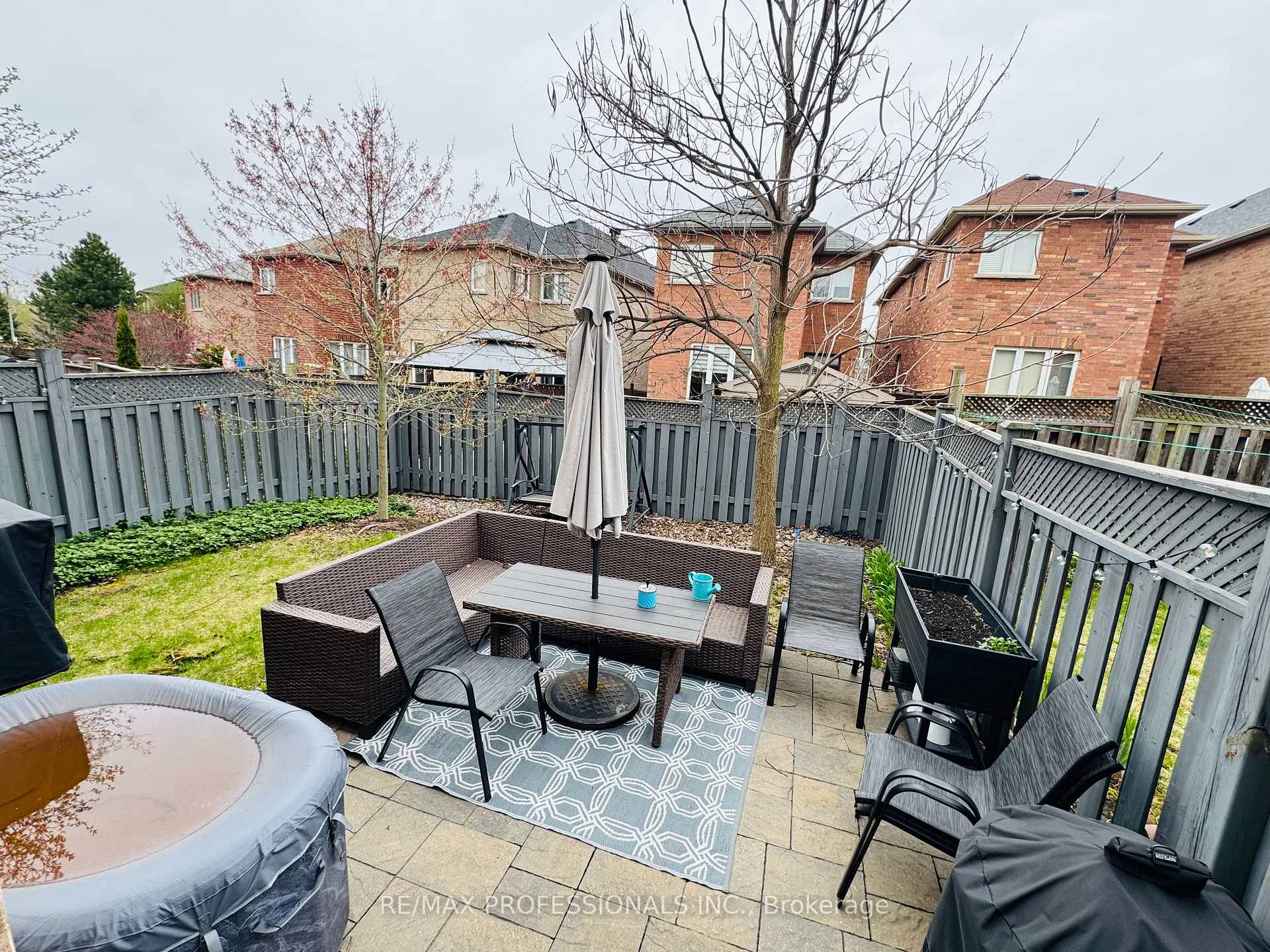 Photo 17 of 28 Laramie Crescent, Vaughan, Patterson — HOMEH