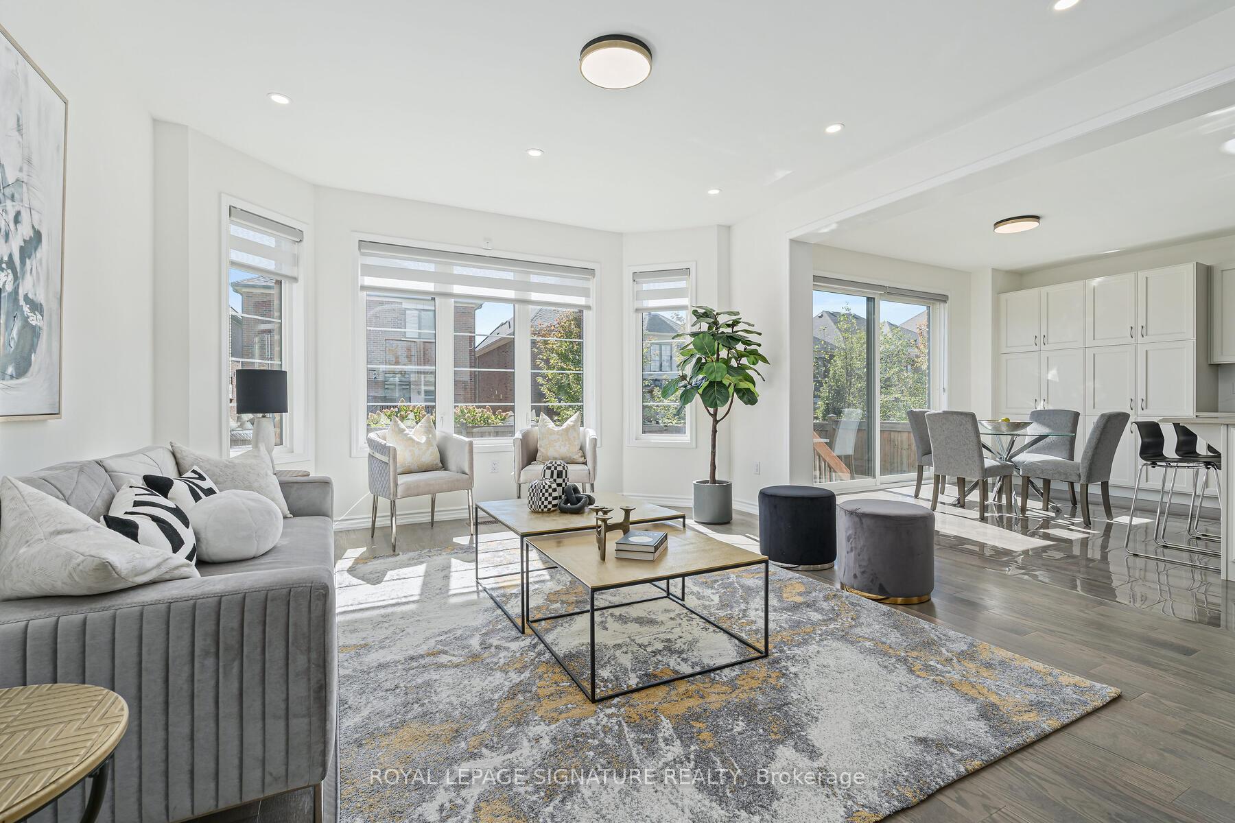 Photo 2 of 31 Streamside Street, Vaughan, Kleinburg — HOMEH