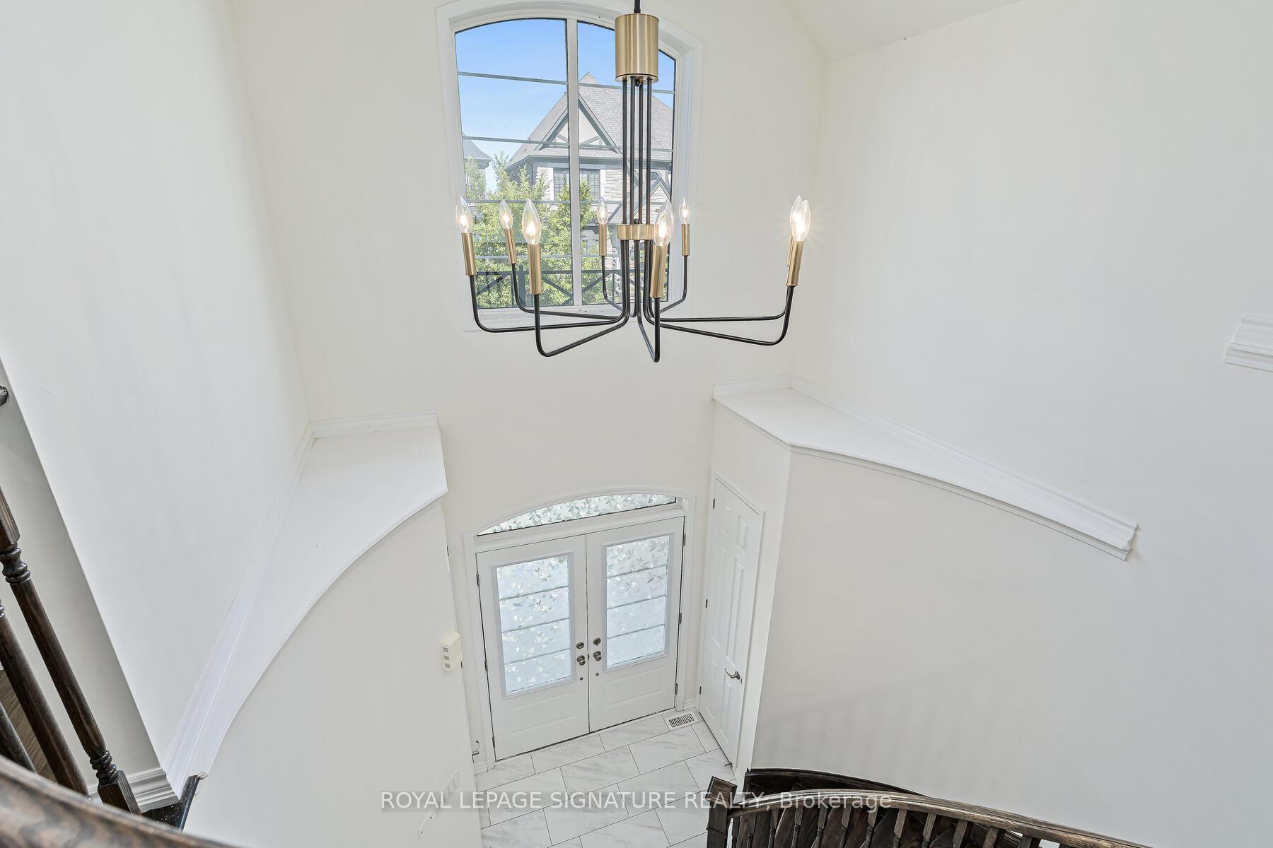 Photo 9 of 31 Streamside Street, Vaughan, Kleinburg — HOMEH