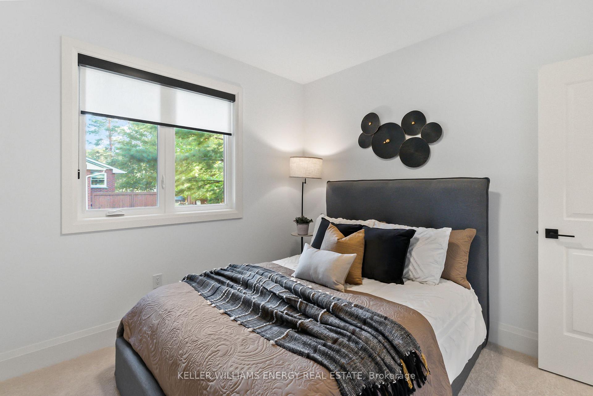 Photo 21 of 56 Meadow Crescent, Whitby, Blue Grass Meadows — HOMEH