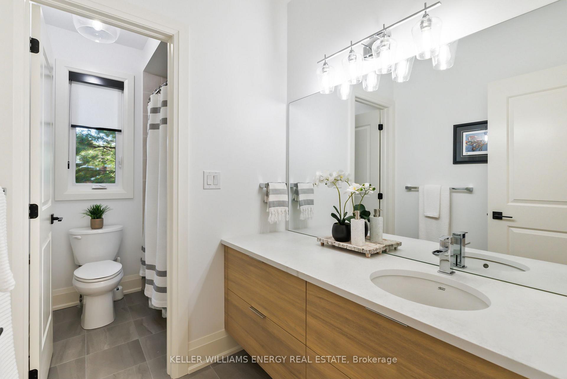 Photo 22 of 56 Meadow Crescent, Whitby, Blue Grass Meadows — HOMEH