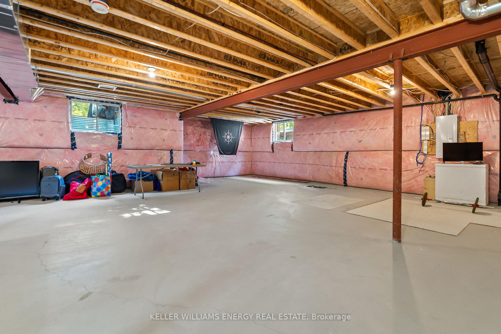 Photo 25 of 56 Meadow Crescent, Whitby, Blue Grass Meadows — HOMEH