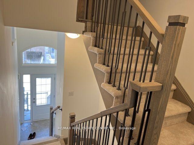 Photo 6 of Unit 32, 55 Selfridge Way, Whitby, Downtown Whitby — HOMEH