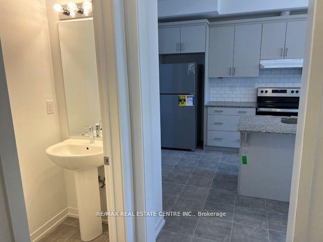 Photo 8 of Unit 32, 55 Selfridge Way, Whitby, Downtown Whitby — HOMEH