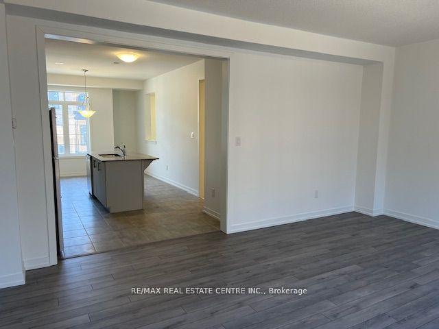 Photo 13 of Unit 32, 55 Selfridge Way, Whitby, Downtown Whitby — HOMEH