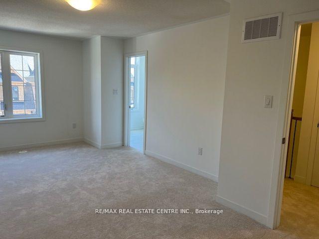 Photo 16 of Unit 32, 55 Selfridge Way, Whitby, Downtown Whitby — HOMEH