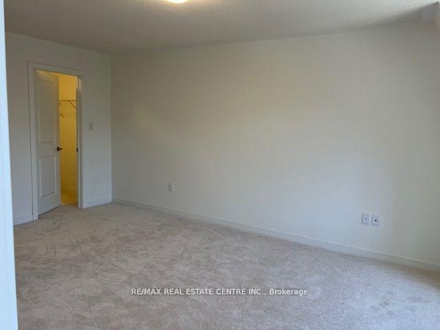 Photo 19 of Unit 32, 55 Selfridge Way, Whitby, Downtown Whitby — HOMEH
