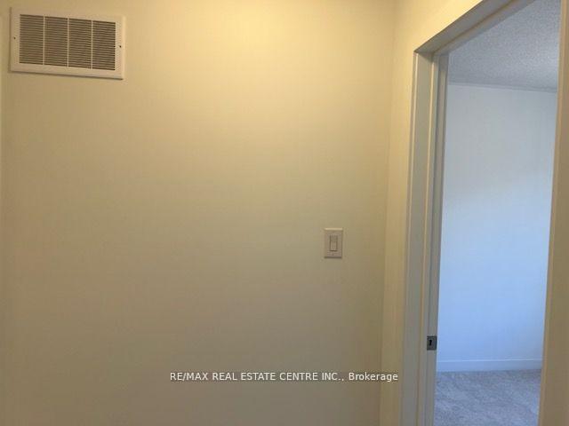 Photo 24 of Unit 32, 55 Selfridge Way, Whitby, Downtown Whitby — HOMEH