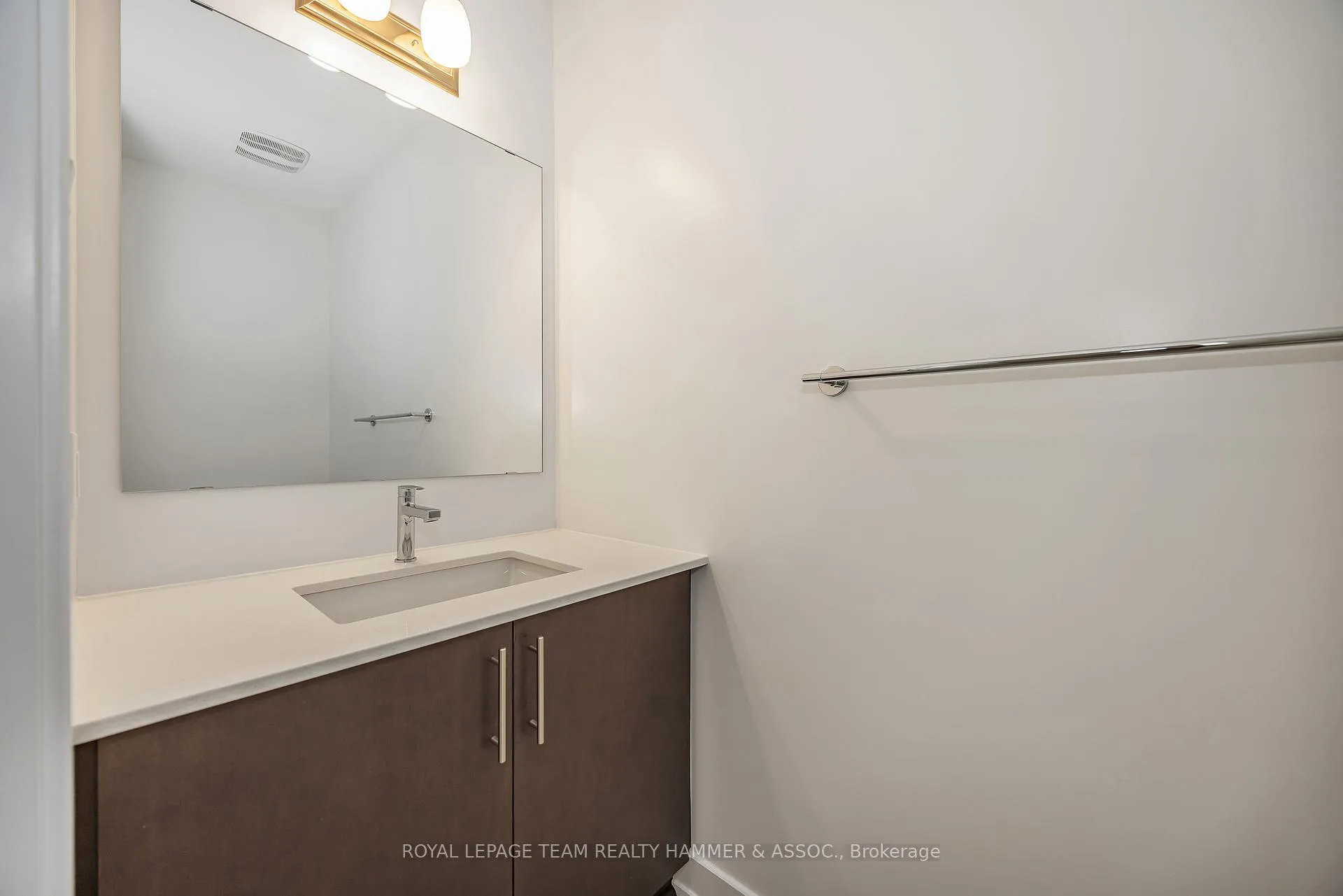 Photo 4 of 4007 Jockvale Road, Ottawa, Barrhaven - Heritage Park — HOMEH