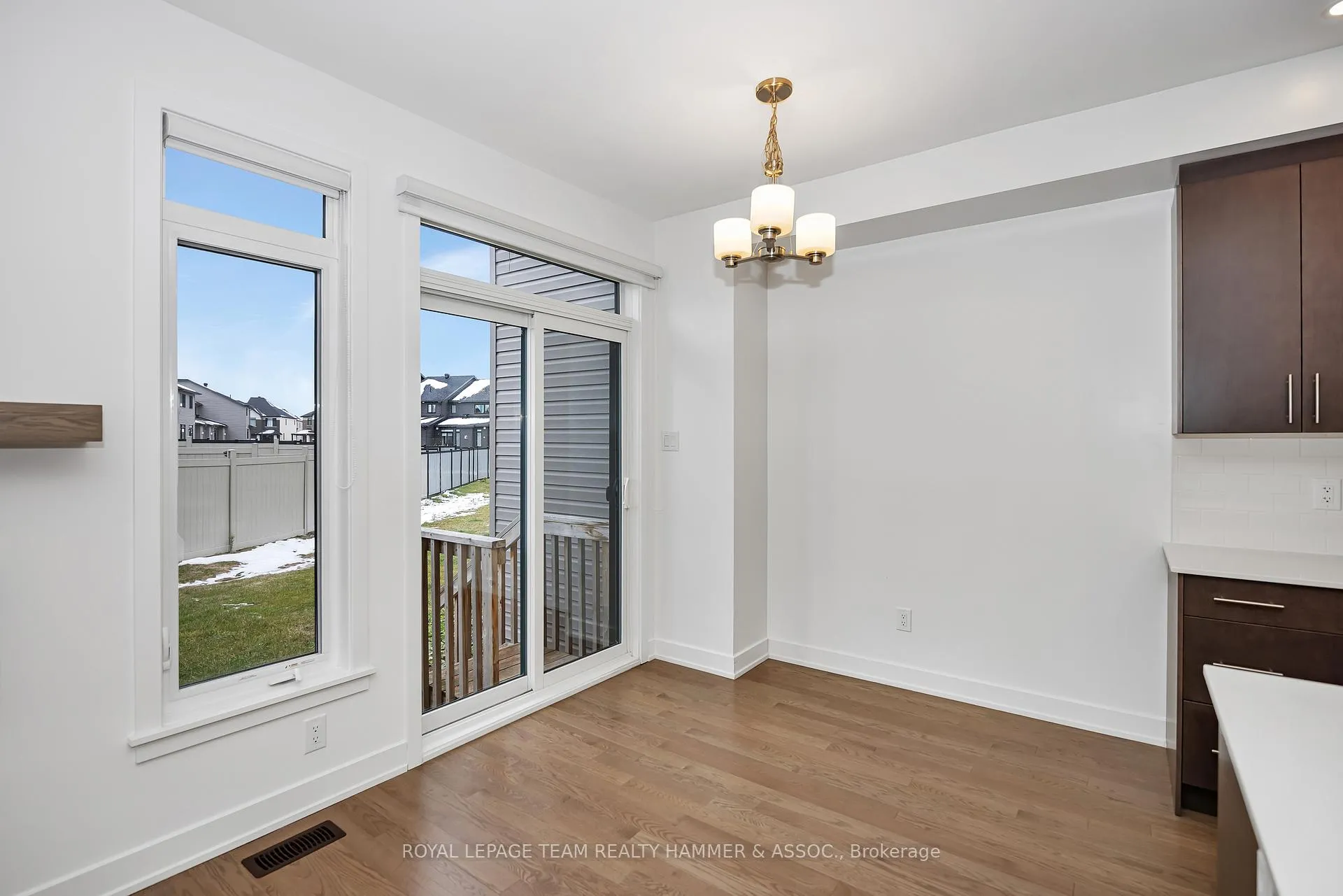Photo 10 of 4007 Jockvale Road, Ottawa, Barrhaven - Heritage Park — HOMEH