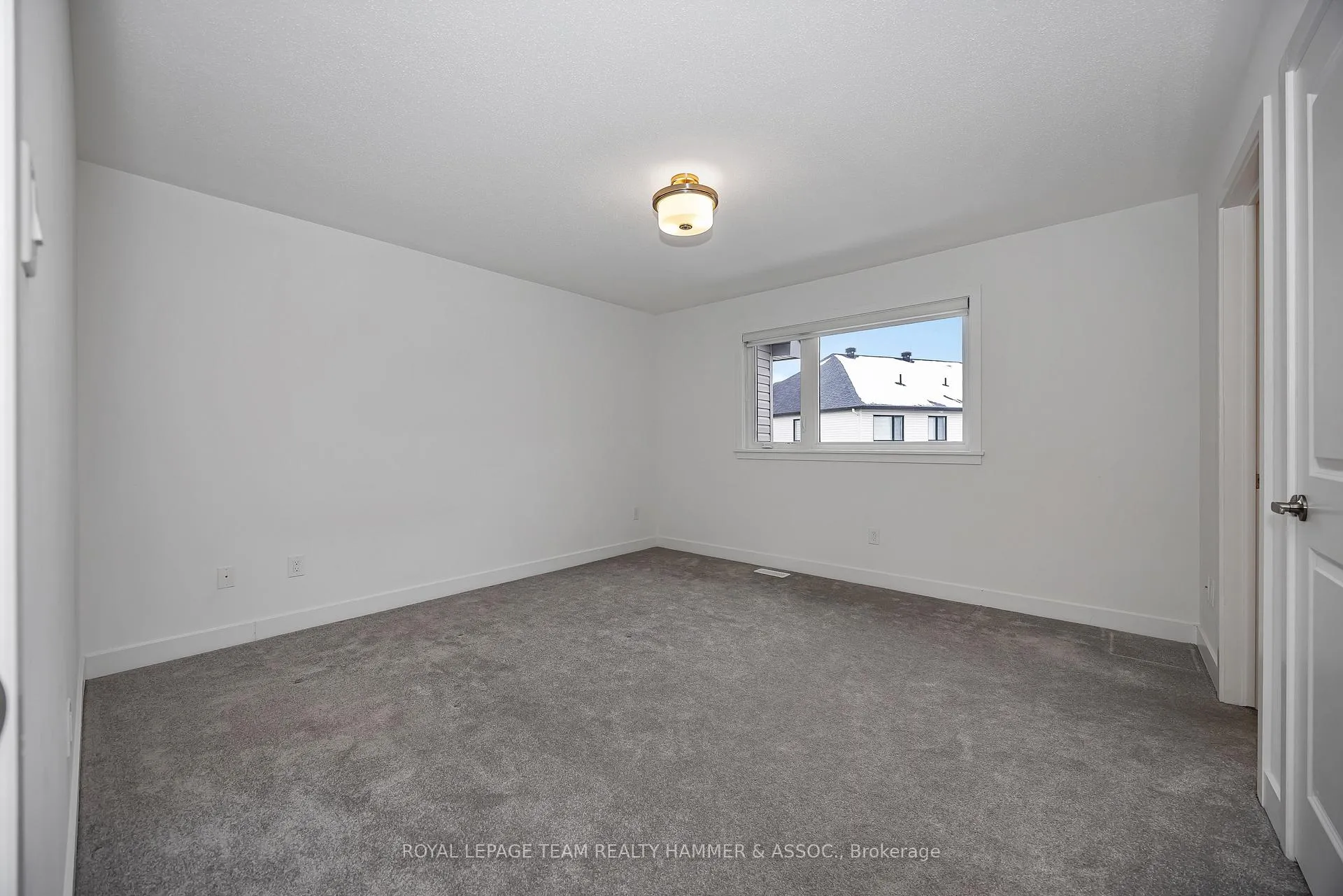 Photo 12 of 4007 Jockvale Road, Ottawa, Barrhaven - Heritage Park — HOMEH