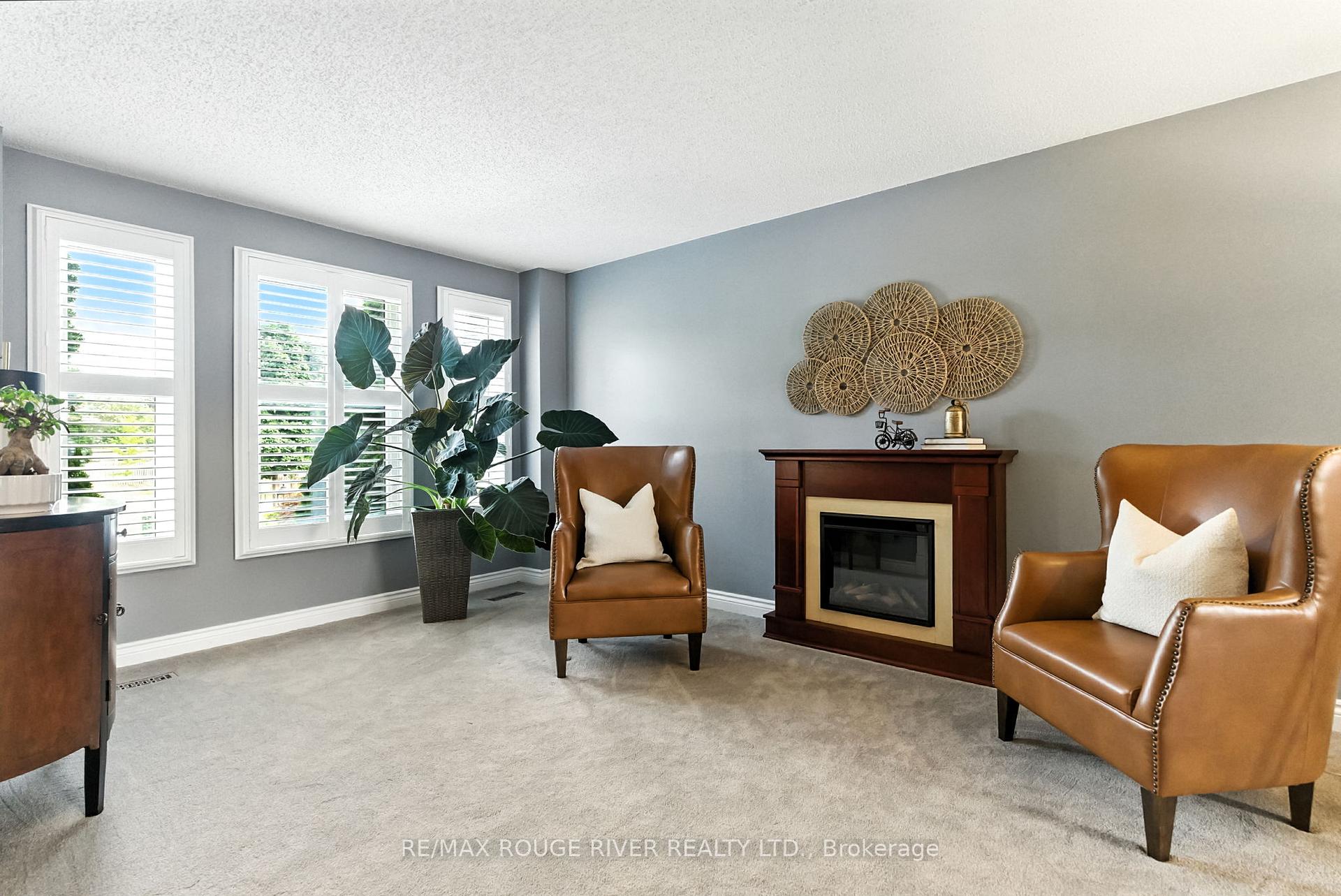 Photo 5 of 12 Limestone Crescent, Whitby, Pringle Creek — HOMEH