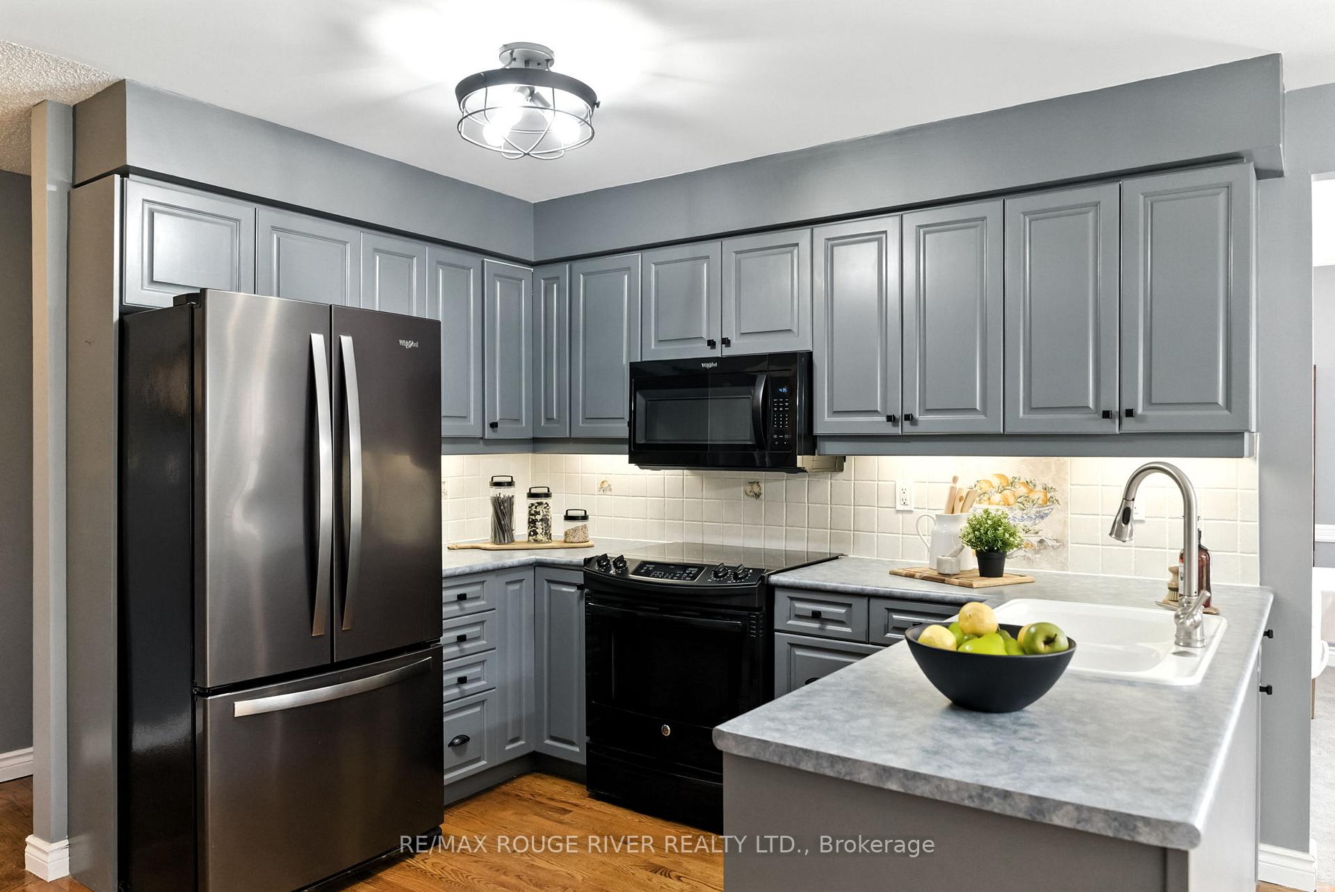 Photo 12 of 12 Limestone Crescent, Whitby, Pringle Creek — HOMEH