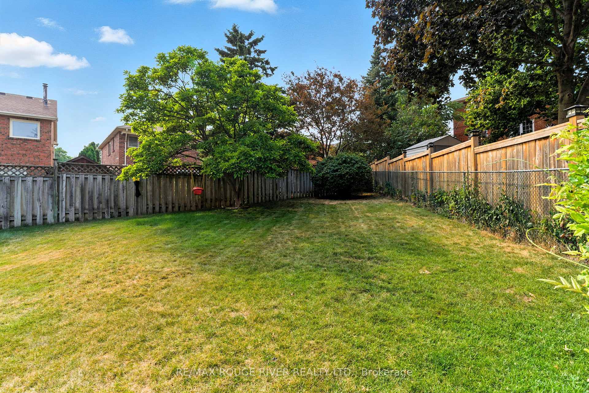 Photo 43 of 12 Limestone Crescent, Whitby, Pringle Creek — HOMEH