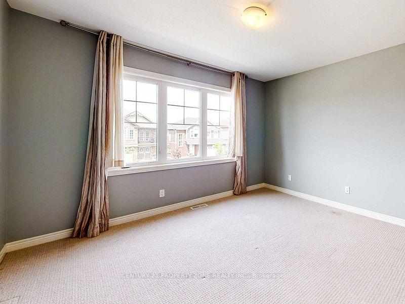 Photo 12 of 379 Silverwood Avenue E, Welland, Coyle Creek — HOMEH
