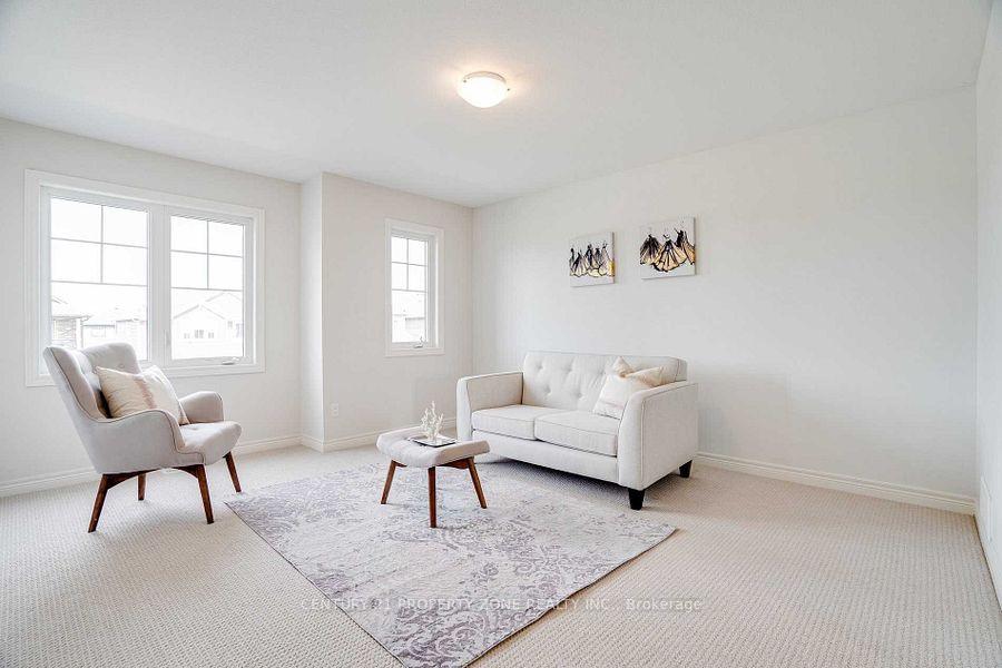 Photo 19 of 379 Silverwood Avenue E, Welland, Coyle Creek — HOMEH