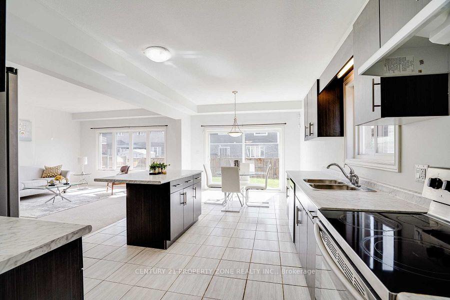 Photo 25 of 379 Silverwood Avenue E, Welland, Coyle Creek — HOMEH