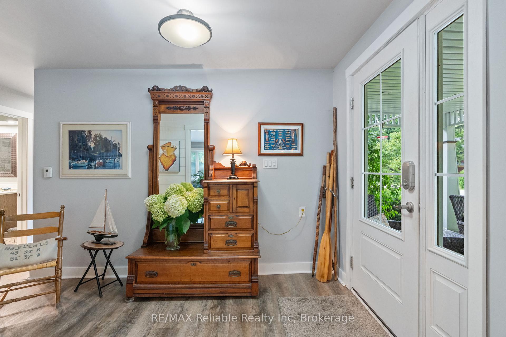 Photo 5 of 28 Catherine Street, Bluewater, Bayfield — HOMEH