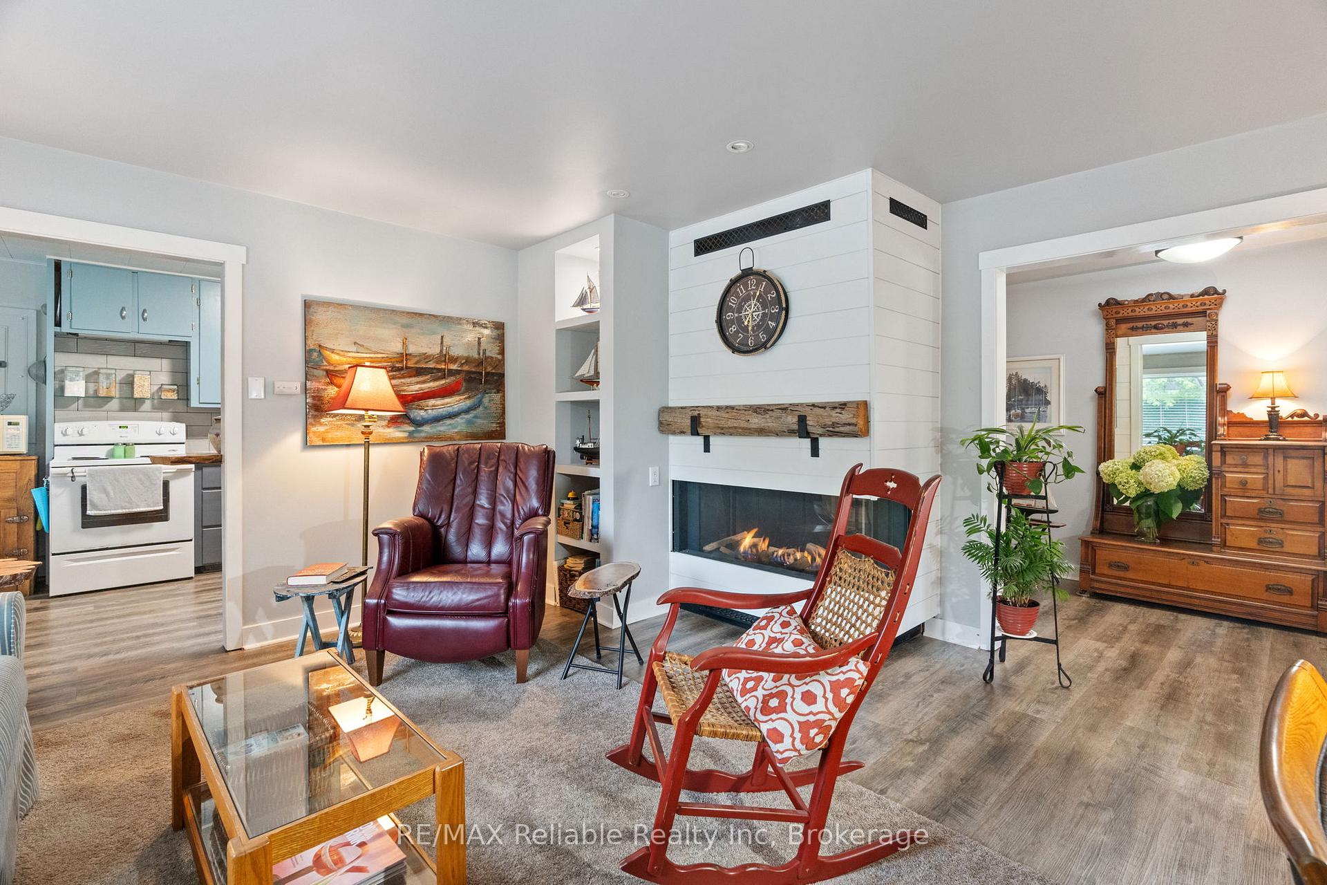 Photo 7 of 28 Catherine Street, Bluewater, Bayfield — HOMEH