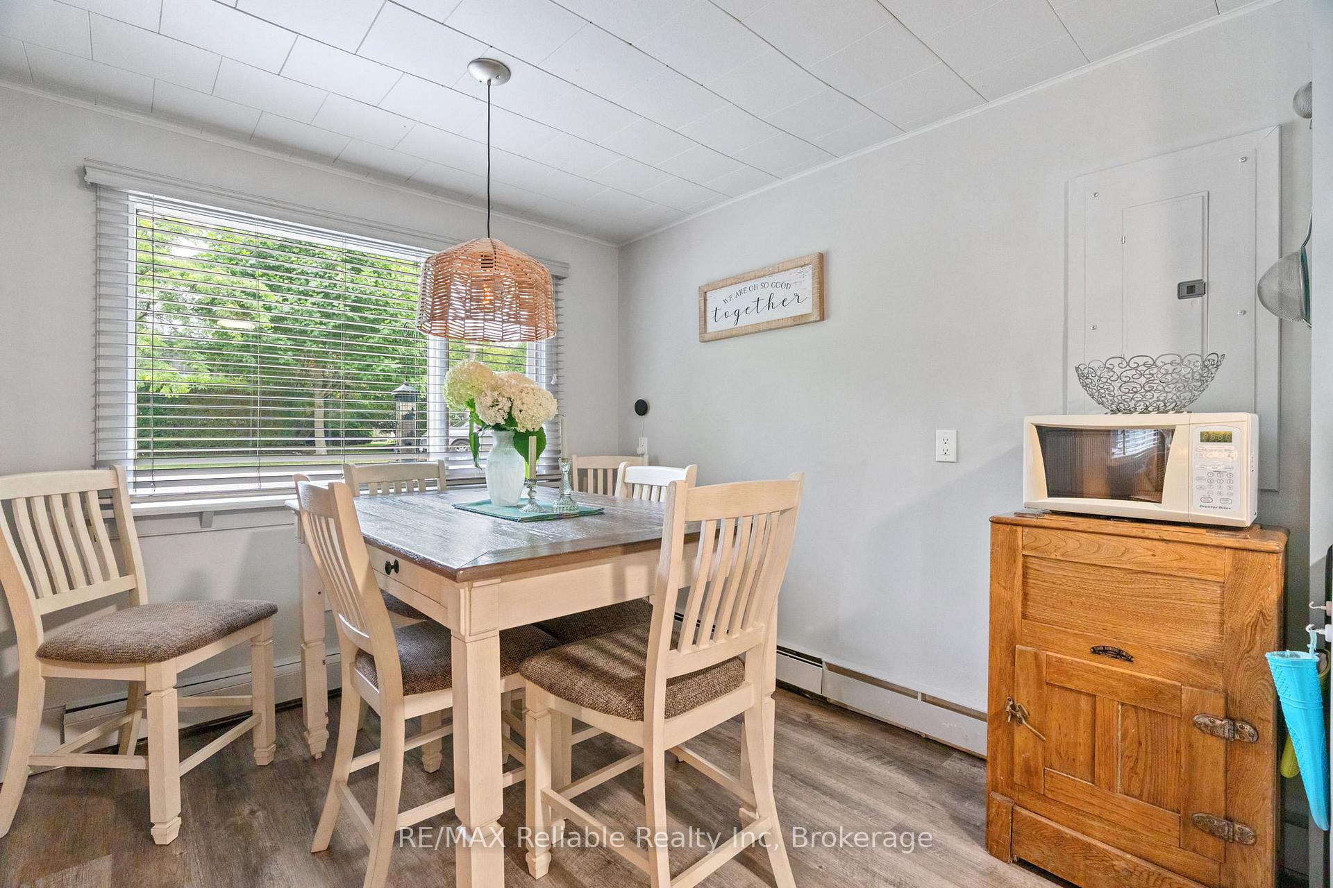 Photo 12 of 28 Catherine Street, Bluewater, Bayfield — HOMEH