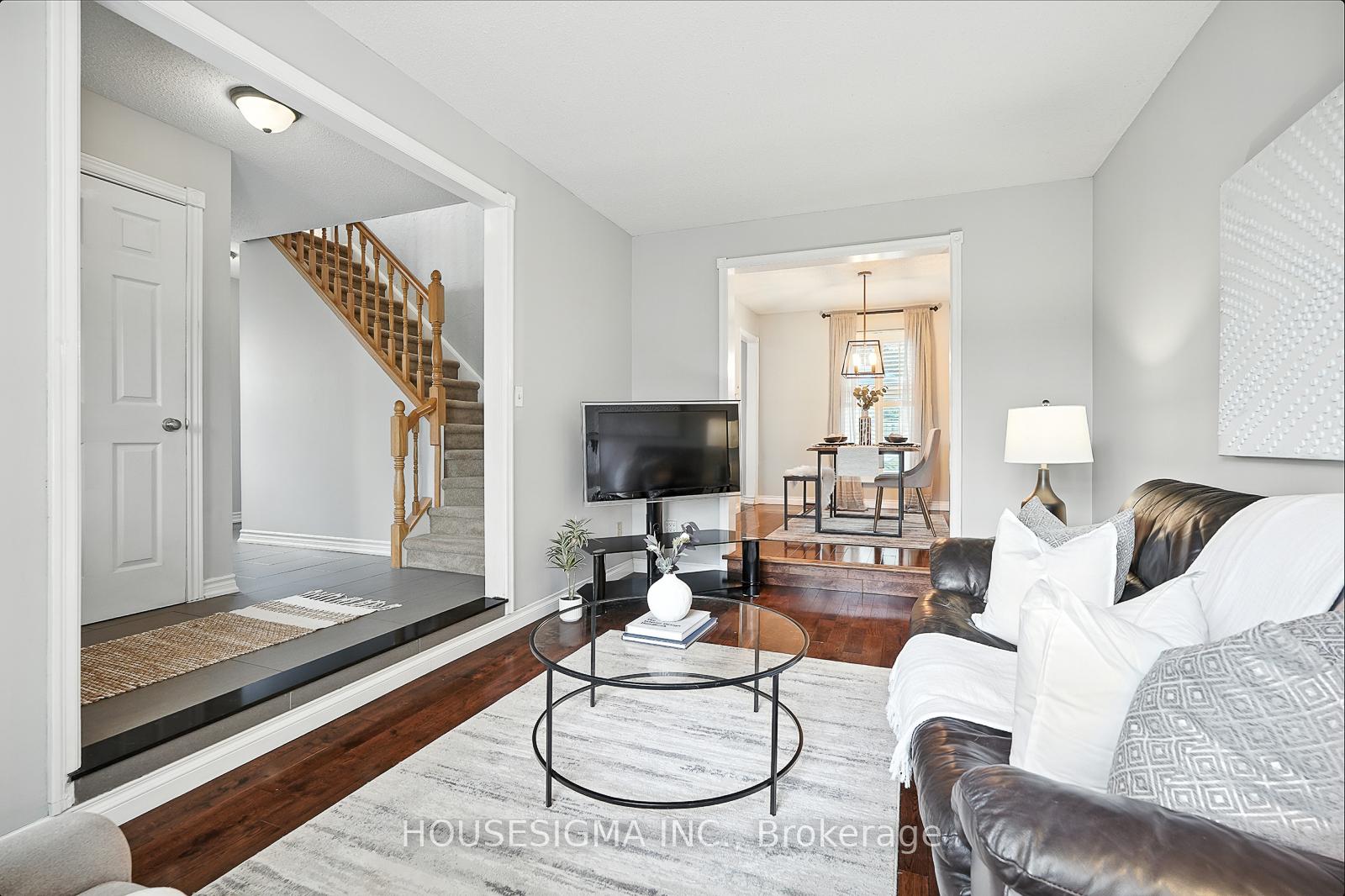 Photo 7 of 47 Winston Crescent, Whitby, Blue Grass Meadows — HOMEH