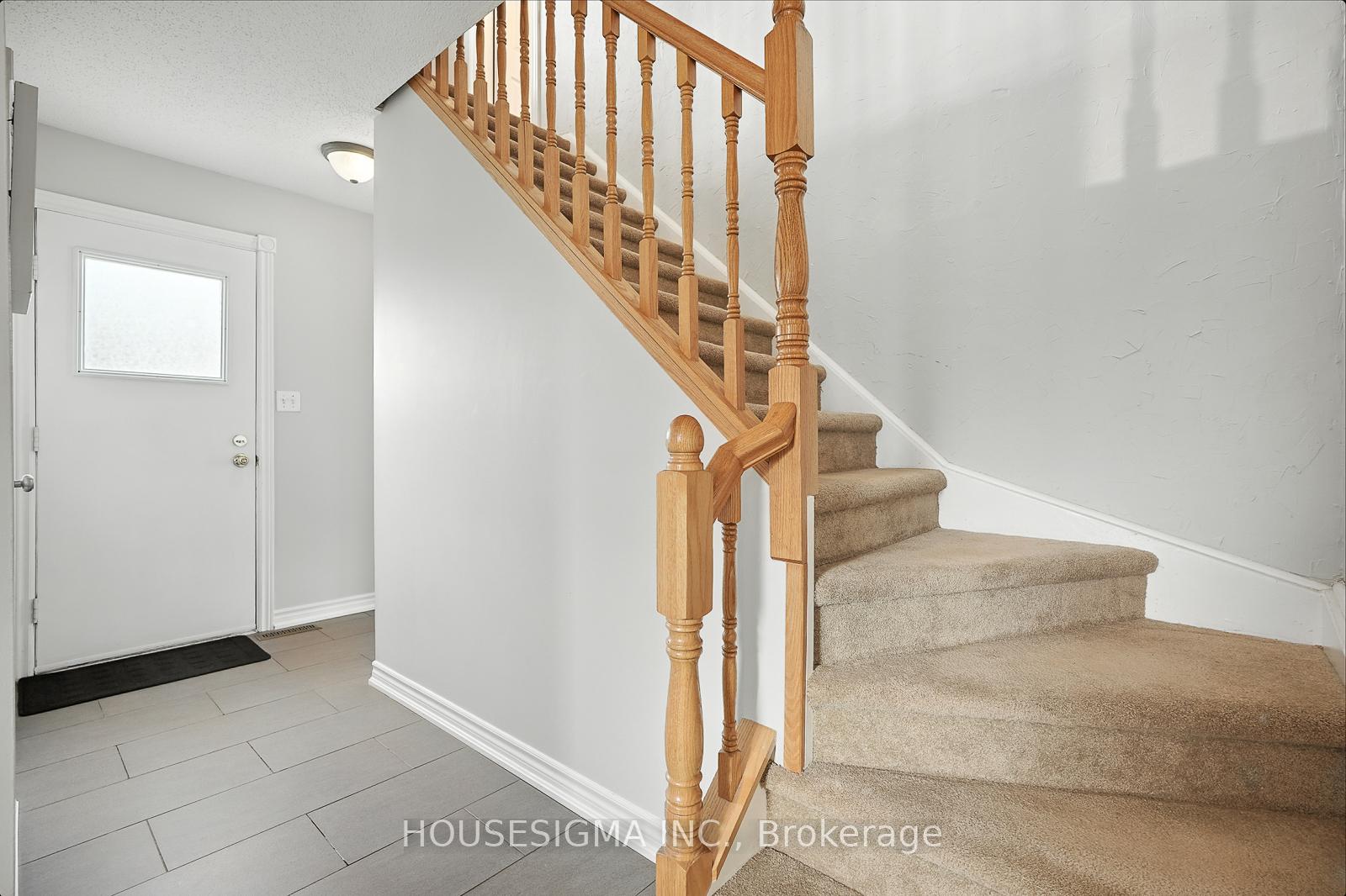Photo 13 of 47 Winston Crescent, Whitby, Blue Grass Meadows — HOMEH