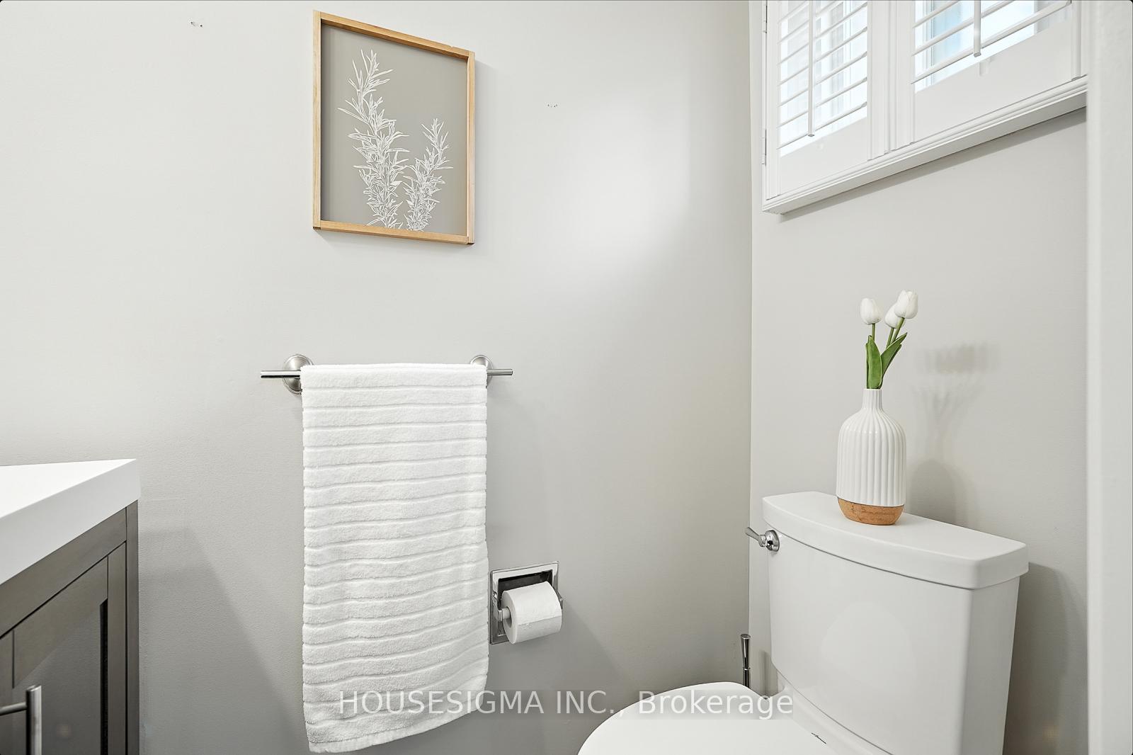 Photo 14 of 47 Winston Crescent, Whitby, Blue Grass Meadows — HOMEH