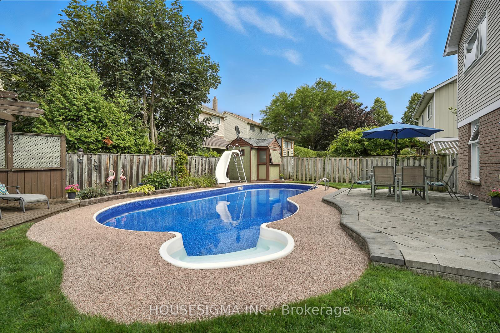 Photo 29 of 47 Winston Crescent, Whitby, Blue Grass Meadows — HOMEH