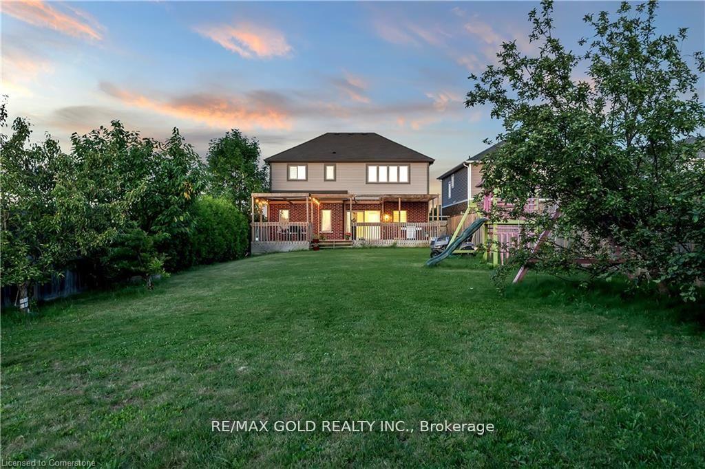 Photo 37 of 145 Cardinal Crescent, Welland, Coyle Creek — HOMEH