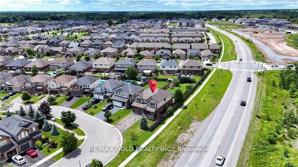 Photo 39 of 145 Cardinal Crescent, Welland, Coyle Creek — HOMEH