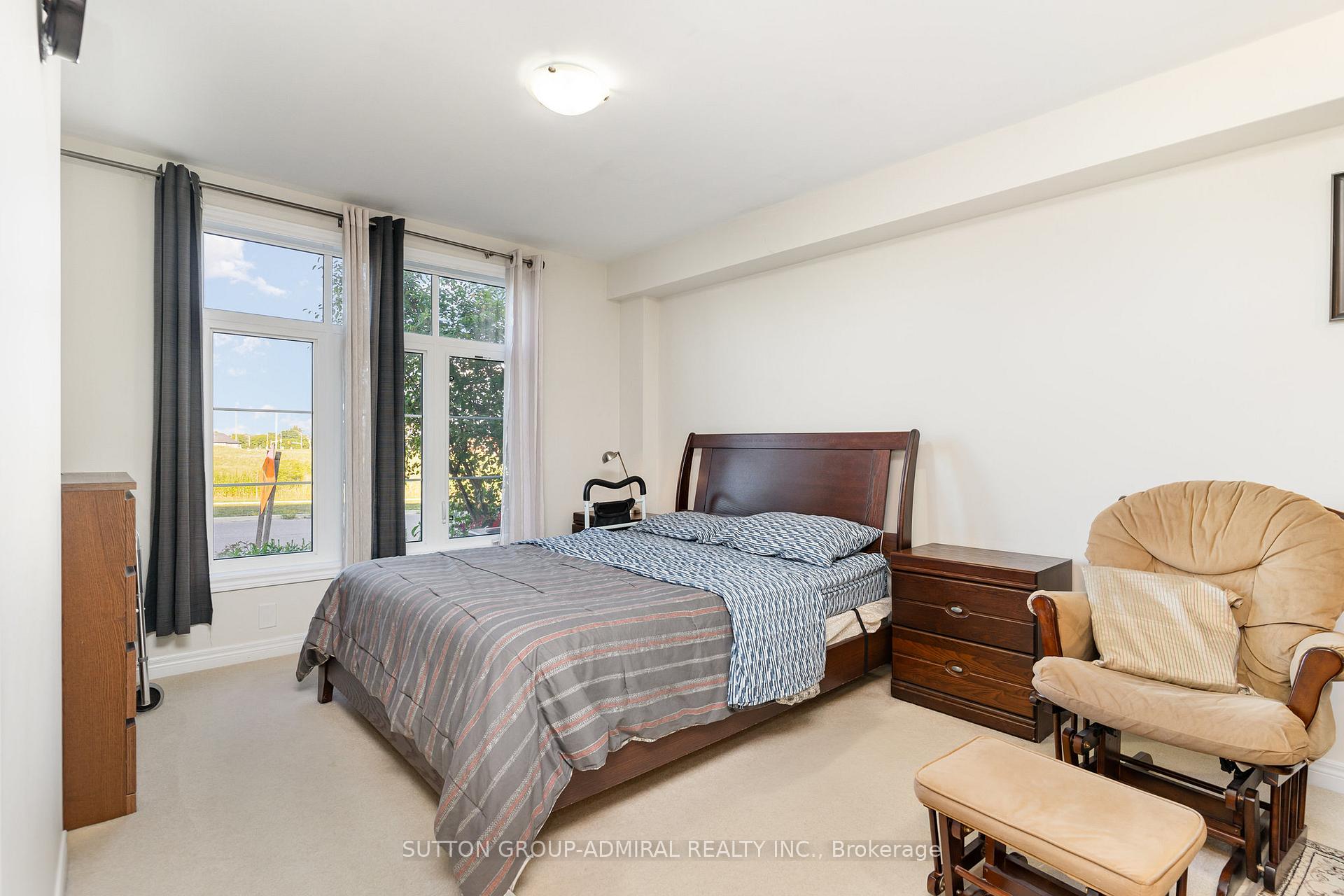 Photo 16 of 32 Grand Trunk Avenue, Vaughan, Patterson — HOMEH