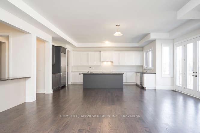 Photo 3 of 28 Fanning Mills Circle, Vaughan, Patterson — HOMEH