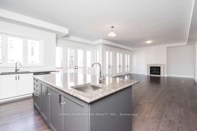 Photo 4 of 28 Fanning Mills Circle, Vaughan, Patterson — HOMEH
