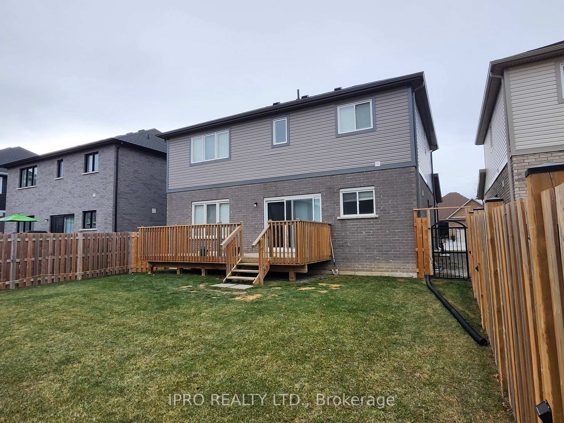Photo 19 of 420 Julia Drive, Welland, Coyle Creek — HOMEH