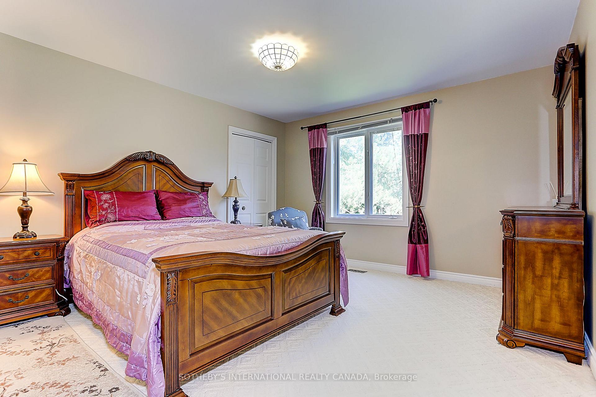 Photo 26 of 30 Hunters Glen Road, Aurora, Aurora Estates — HOMEH